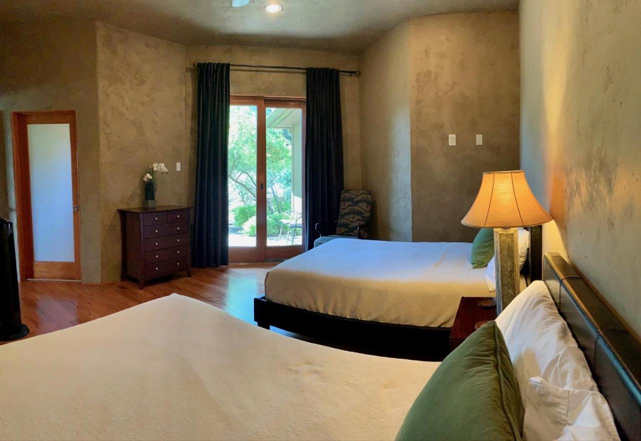 Scenic Hill Country Retreat - Rhino Ranch Villa นิวบราวน์เฟลส์ ภายนอก รูปภาพ