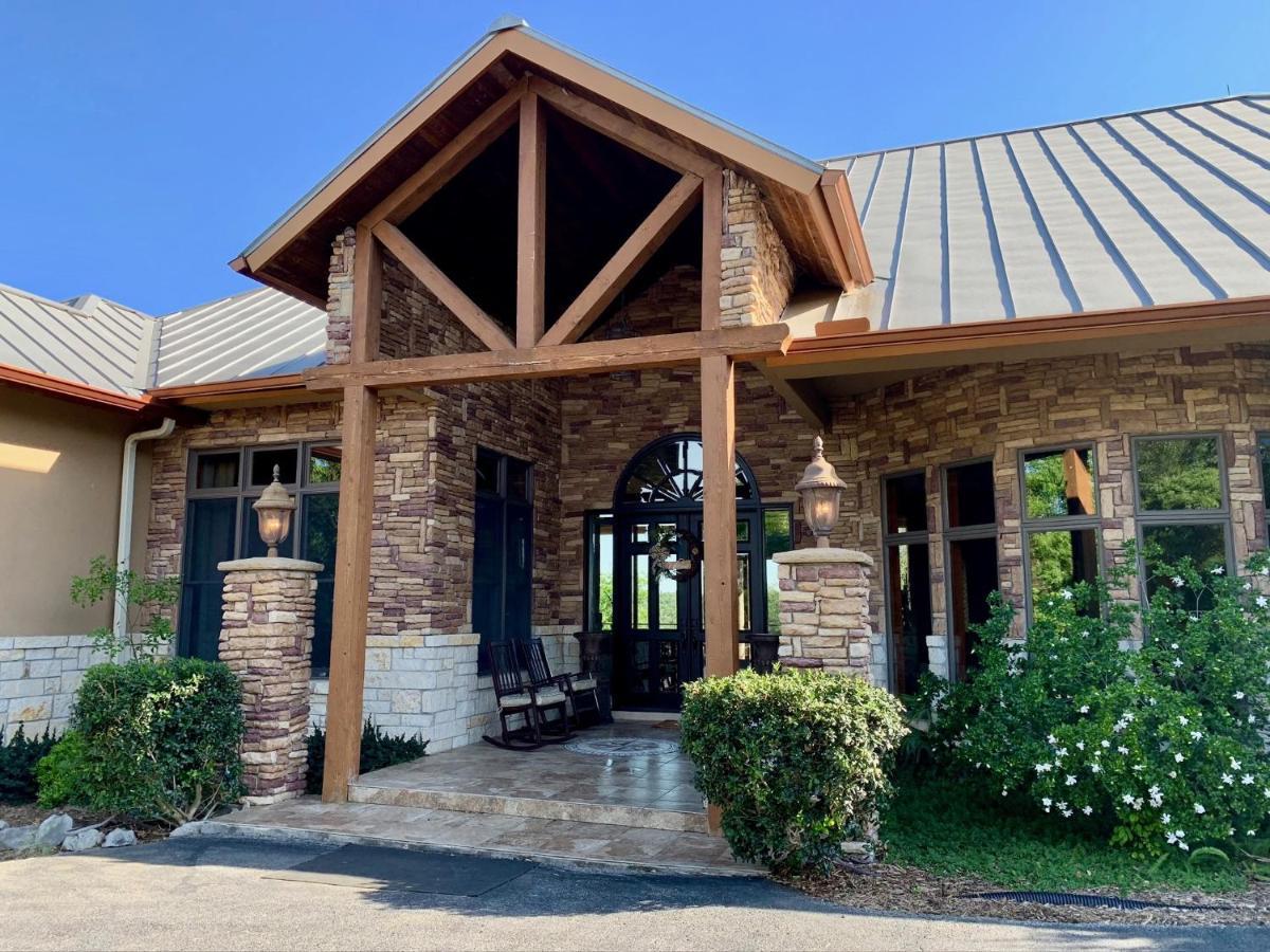 Scenic Hill Country Retreat - Rhino Ranch Villa นิวบราวน์เฟลส์ ภายนอก รูปภาพ