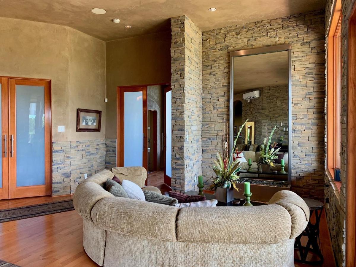 Scenic Hill Country Retreat - Rhino Ranch Villa นิวบราวน์เฟลส์ ภายนอก รูปภาพ