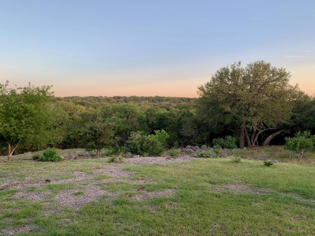 Scenic Hill Country Retreat - Rhino Ranch Villa นิวบราวน์เฟลส์ ภายนอก รูปภาพ